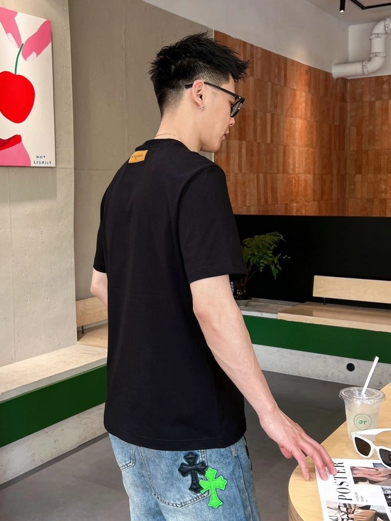 Affordable Louis Vuitton T-Shirts 133657