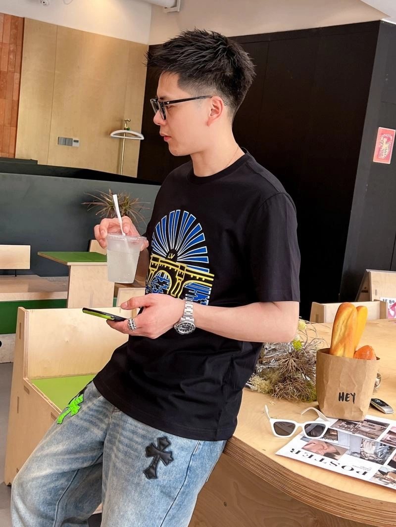 Affordable Louis Vuitton T-Shirts 133657