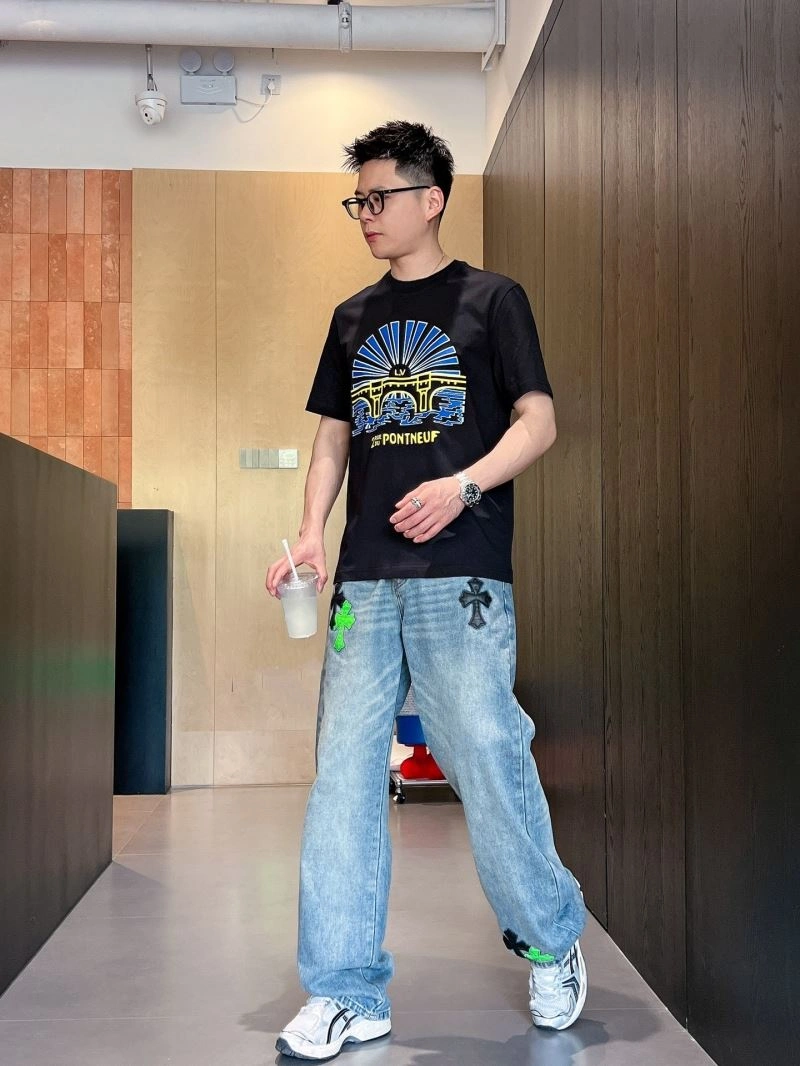 Affordable Louis Vuitton T-Shirts 133657