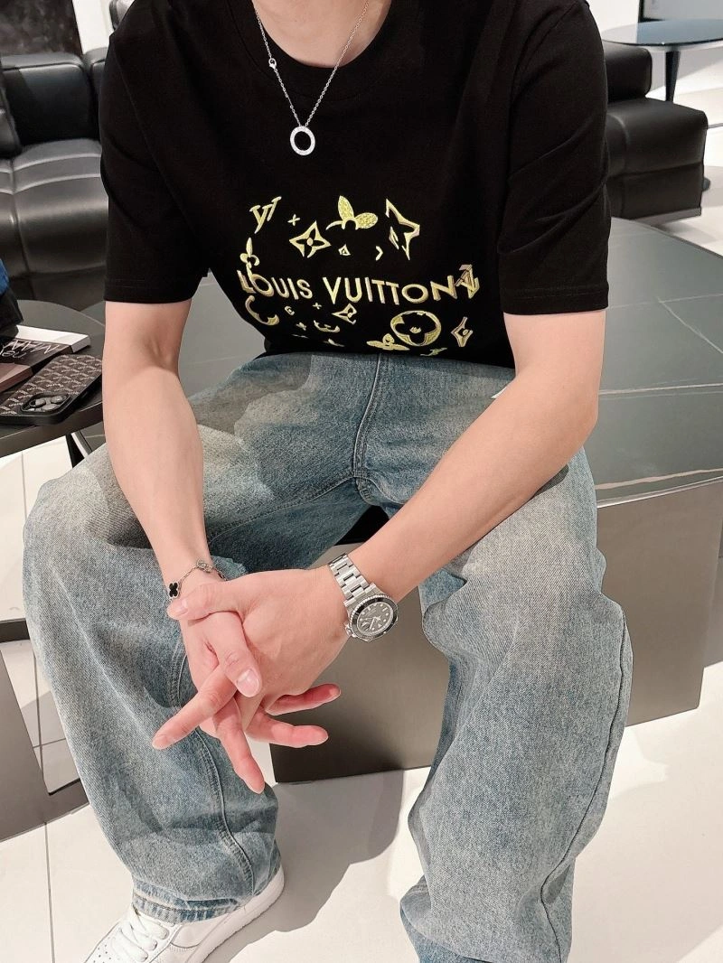 Louis Vuitton T-Shirts TimelessDesign 133640