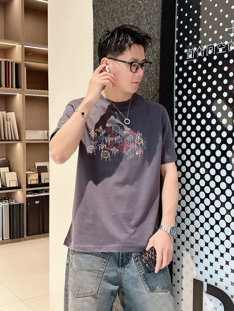 DailyWear Louis Vuitton T-Shirts 133661