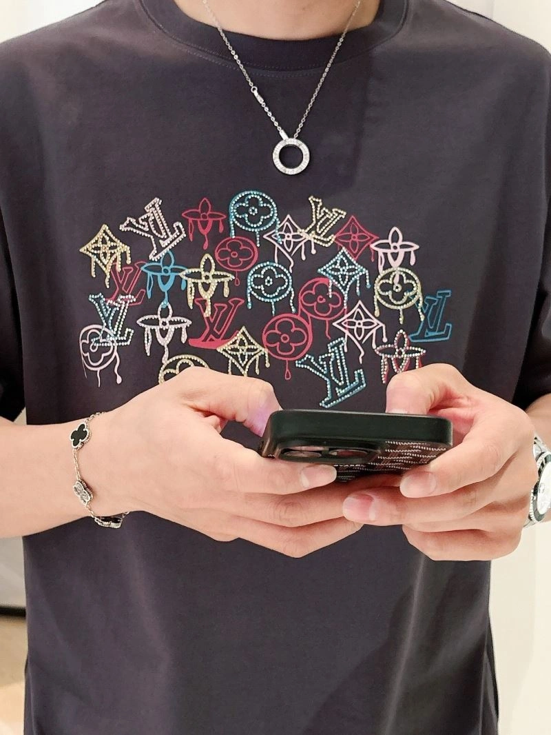 DailyWear Louis Vuitton T-Shirts 133661