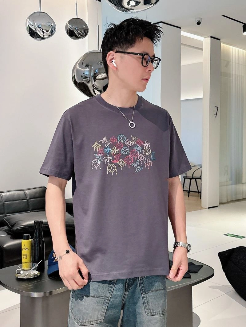 DailyWear Louis Vuitton T-Shirts 133661
