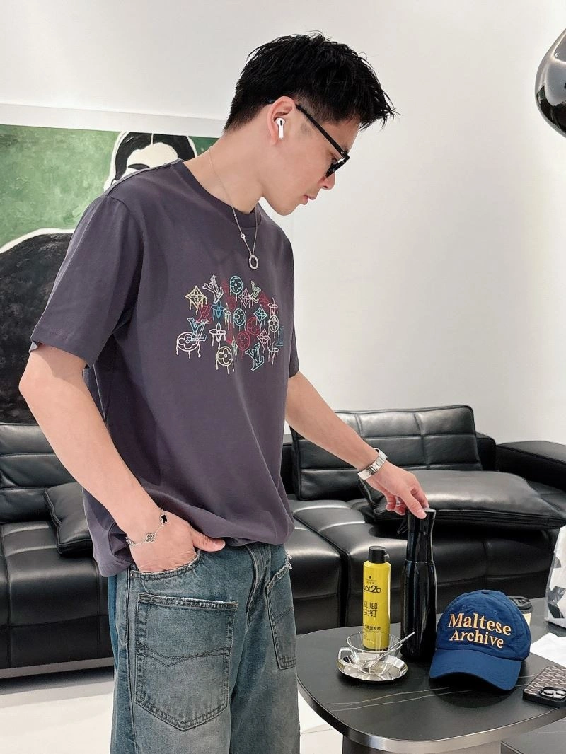 DailyWear Louis Vuitton T-Shirts 133661