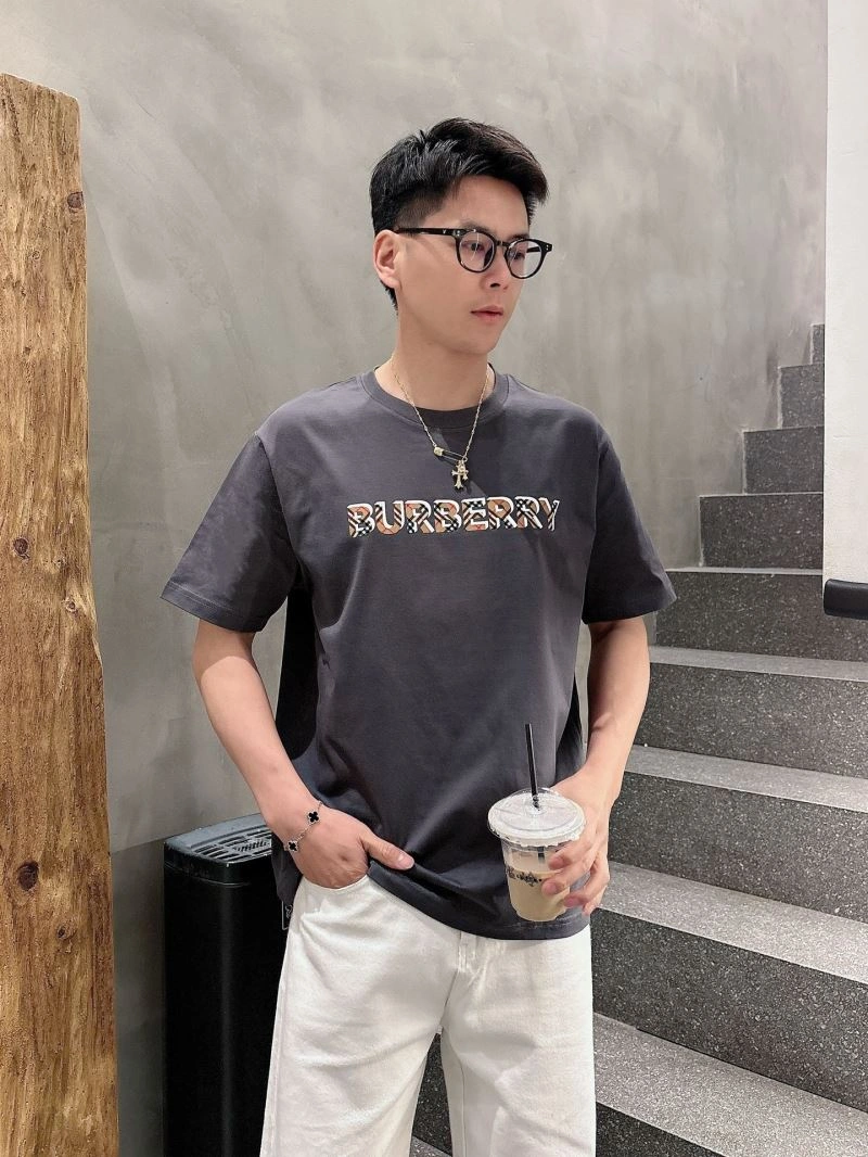 Louis Vuitton T-Shirts Casual 133645
