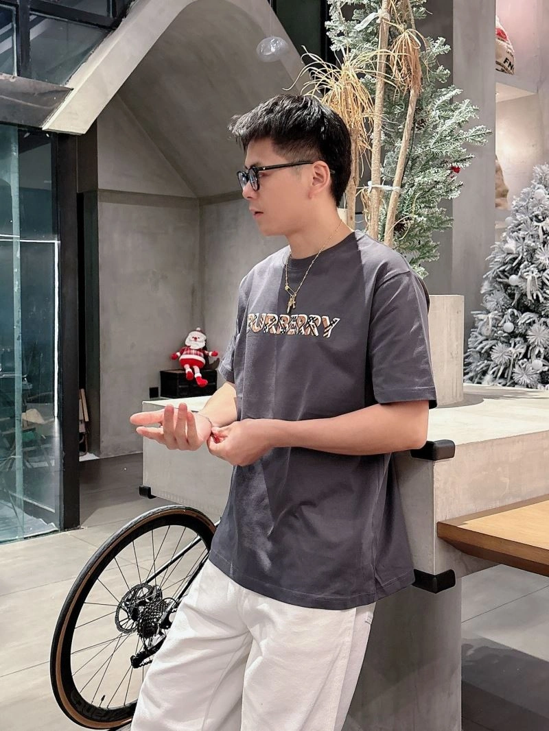 Louis Vuitton T-Shirts Casual 133645