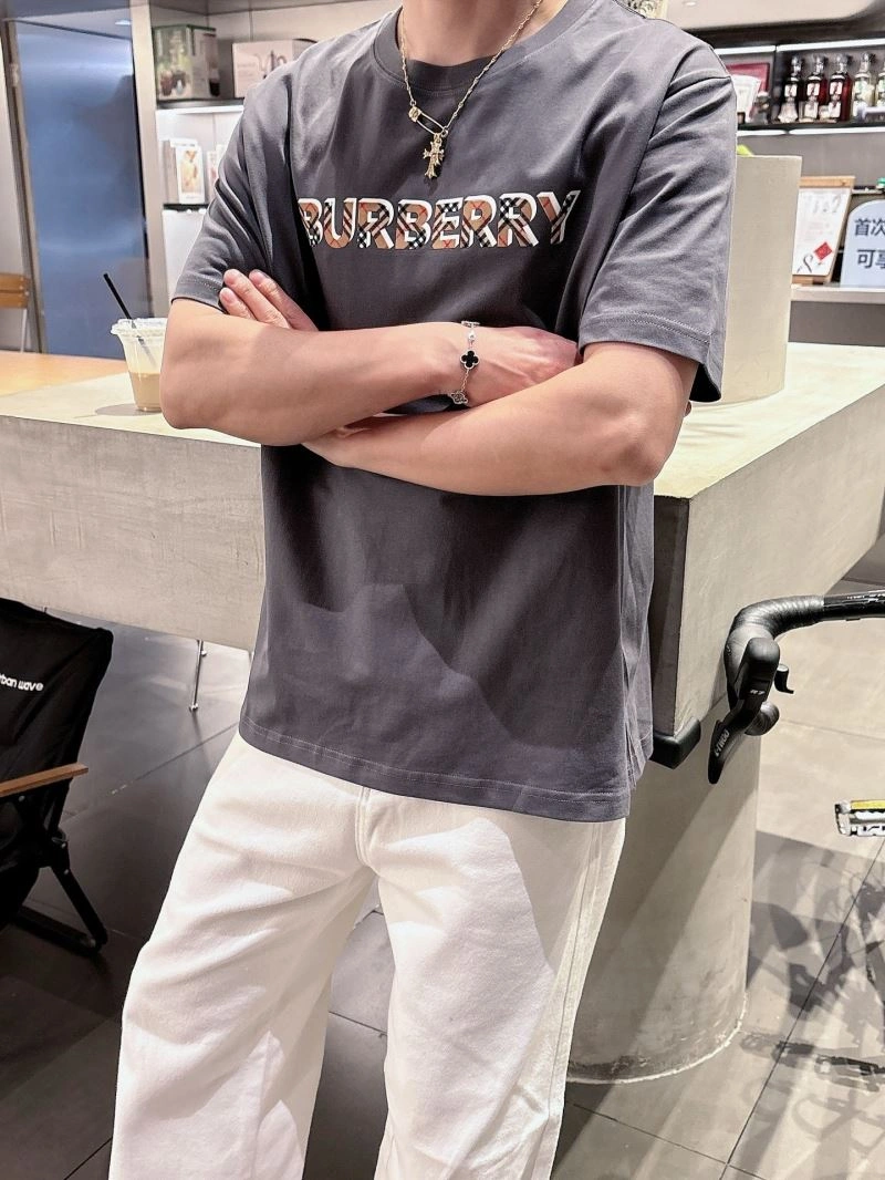 Louis Vuitton T-Shirts Casual 133645