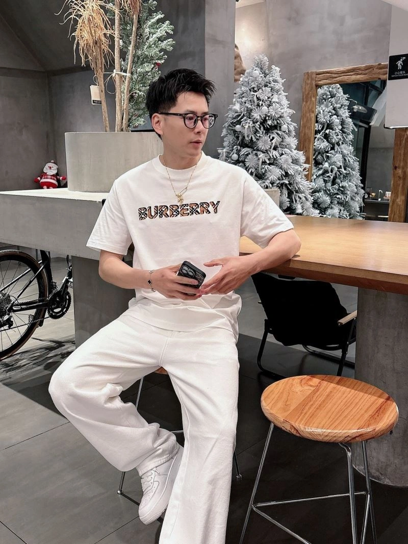 Louis Vuitton T-Shirts Affordable 133636