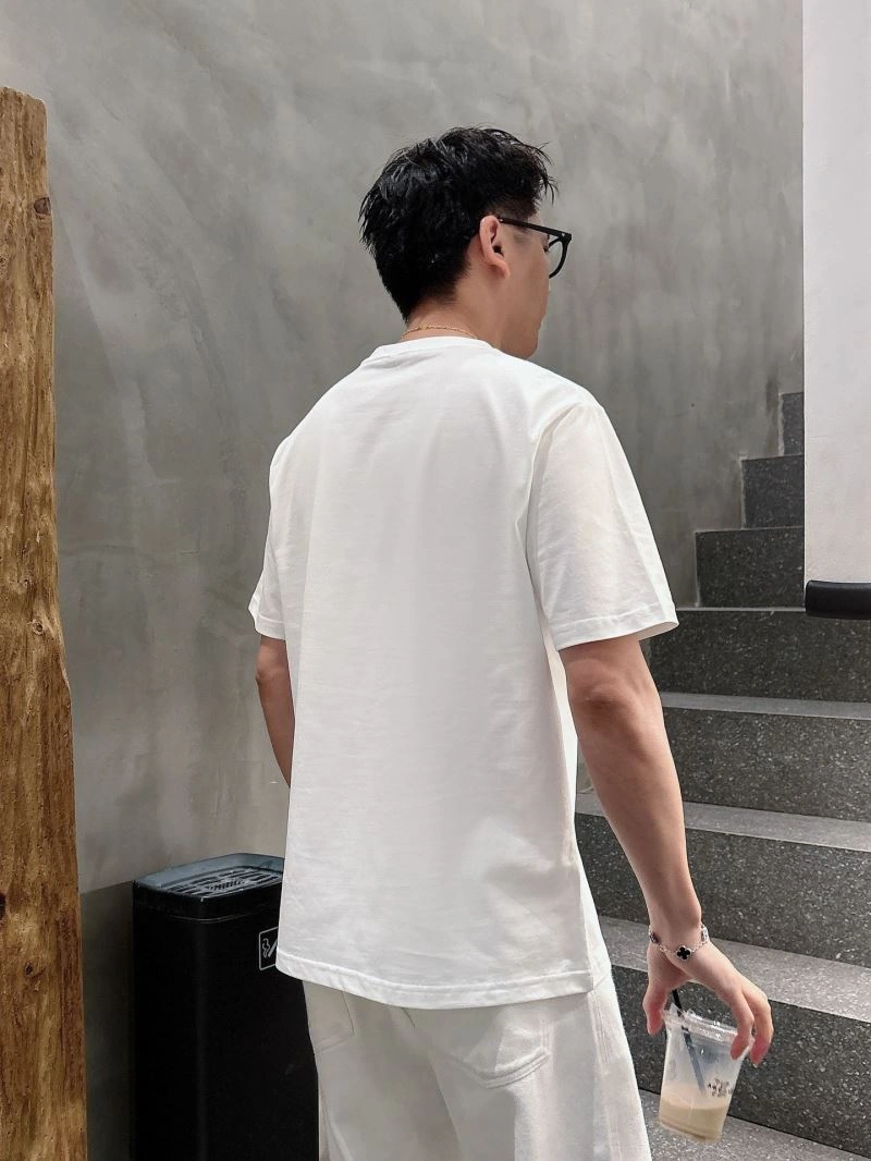 Louis Vuitton T-Shirts Affordable 133636