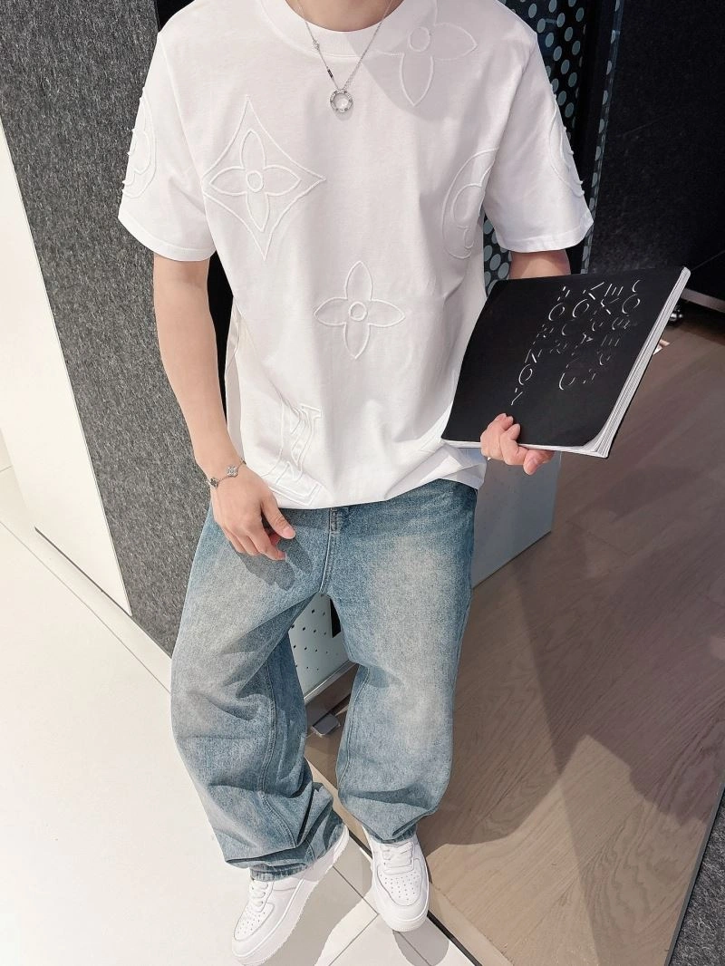 Affordable Louis Vuitton T-Shirts 133635