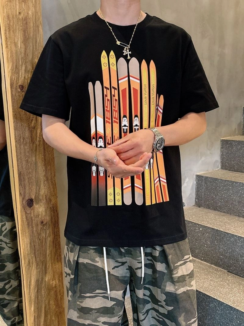 Unisex Louis Vuitton T-Shirts 133632