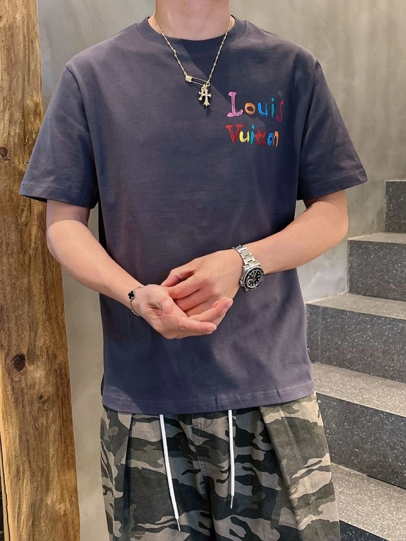 OnTrend Louis Vuitton T-Shirts 133628