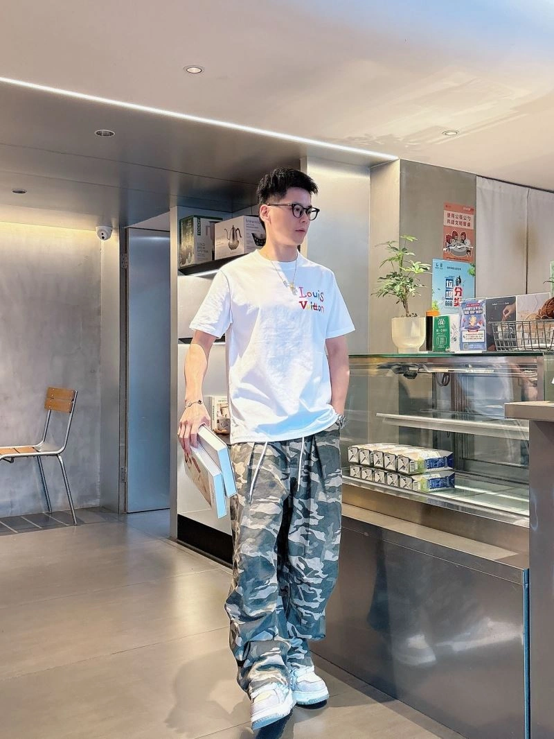 Unique Louis Vuitton T-Shirts 133623