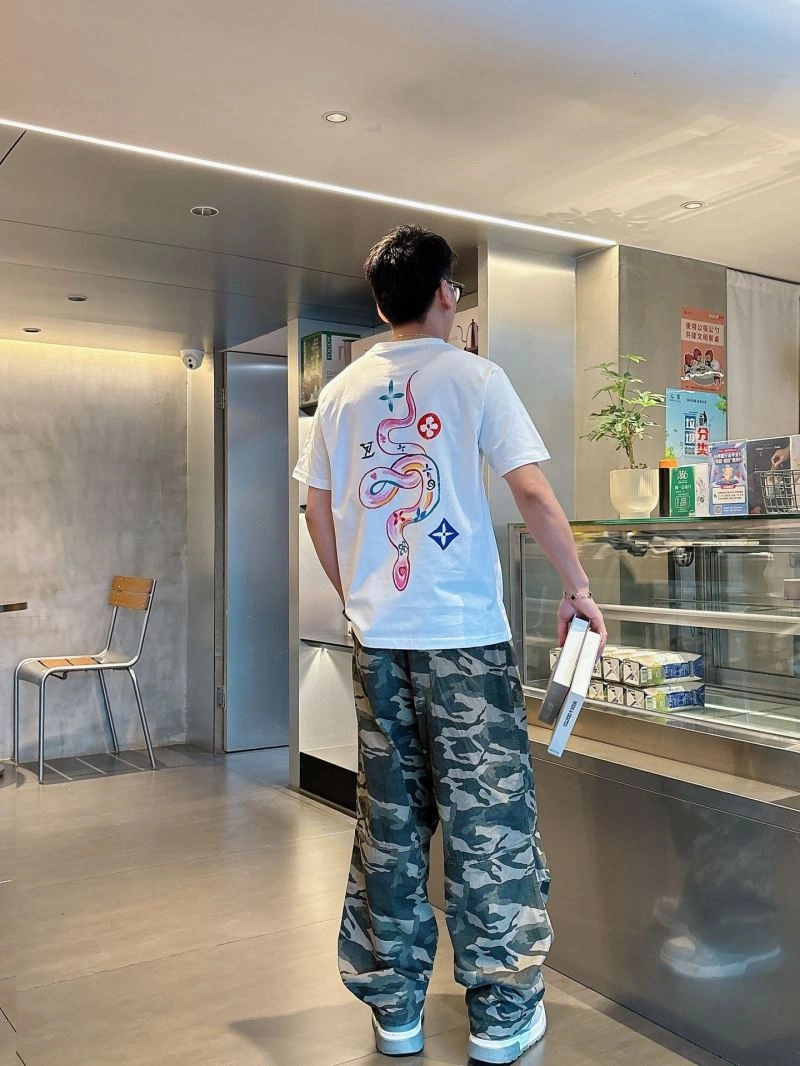 Unique Louis Vuitton T-Shirts 133623