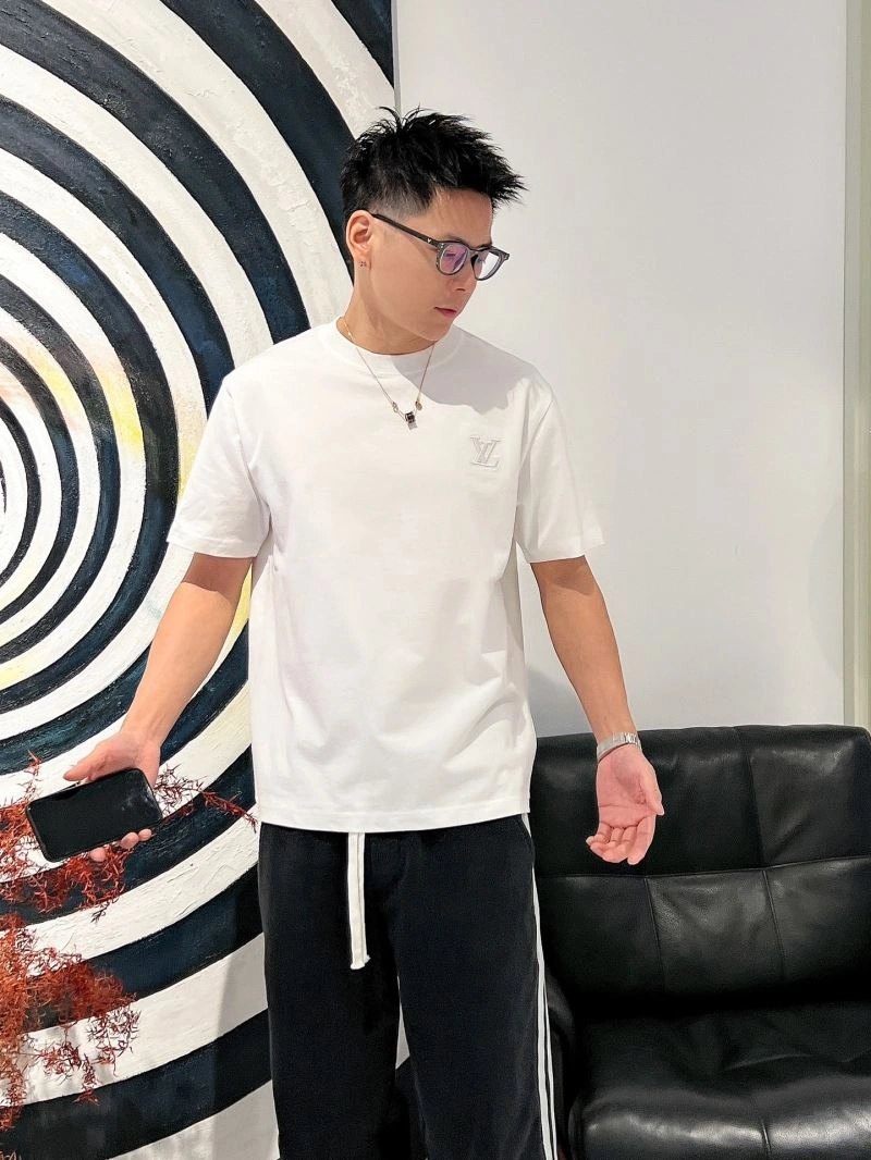 Reliable Louis Vuitton T-Shirts 133613