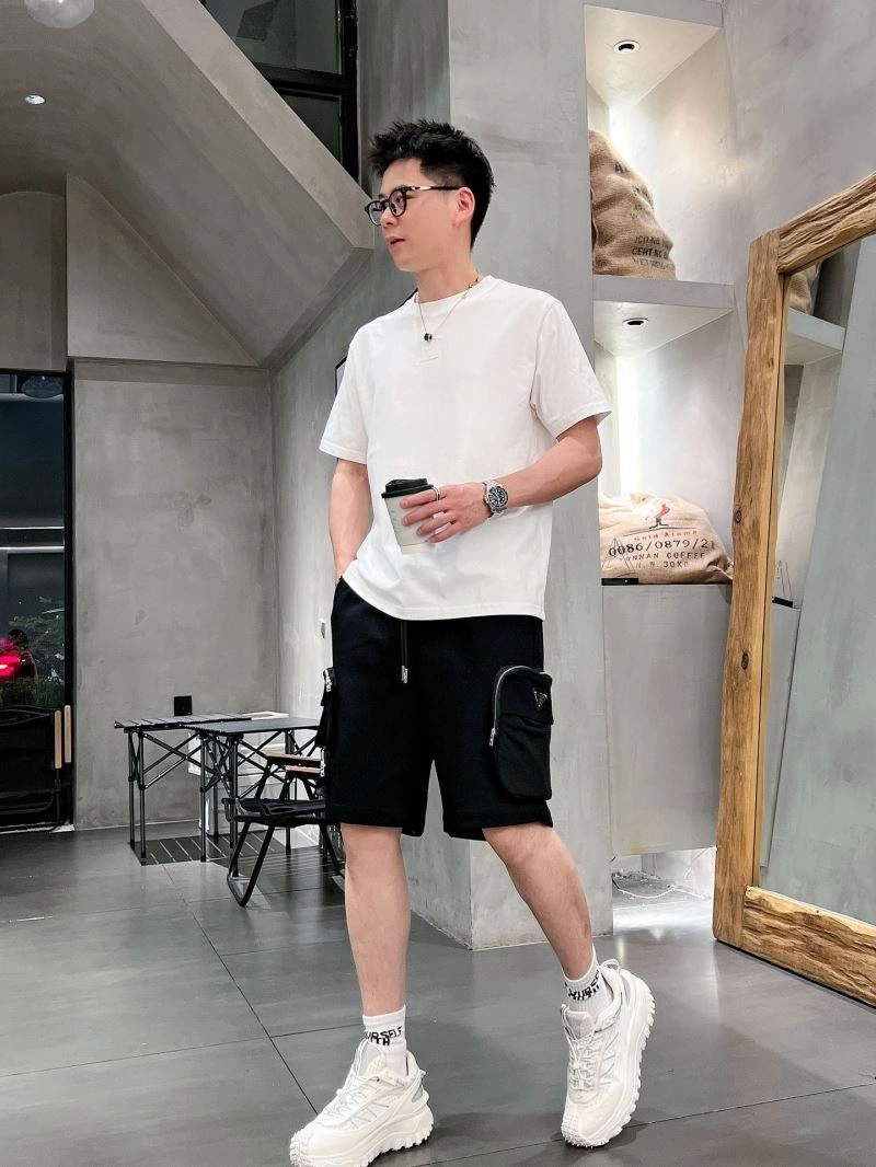 Durable Louis Vuitton T-Shirts 133610