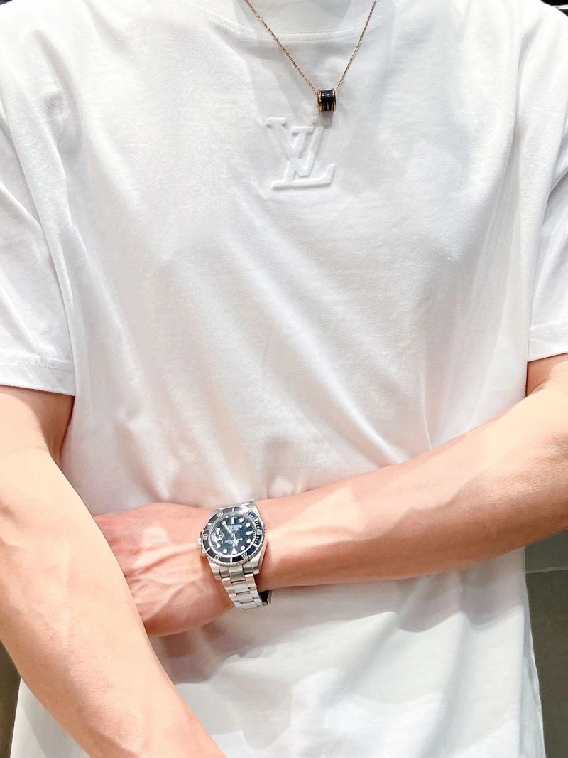 Durable Louis Vuitton T-Shirts 133610