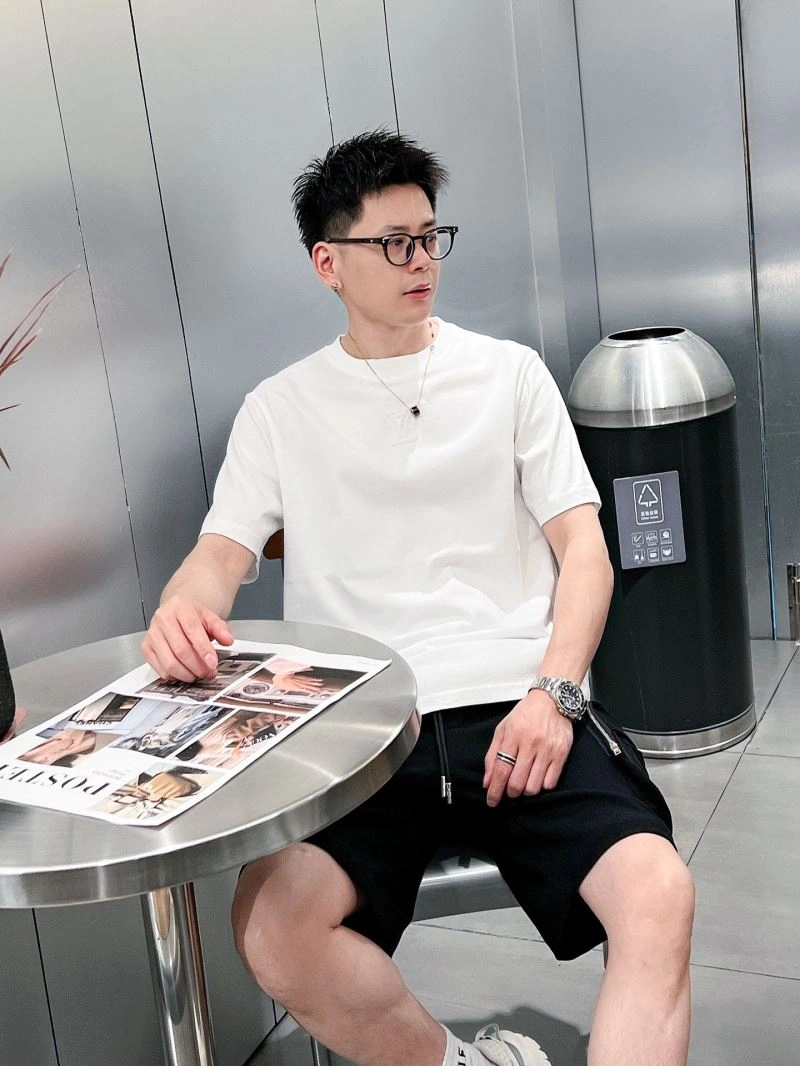 Durable Louis Vuitton T-Shirts 133610