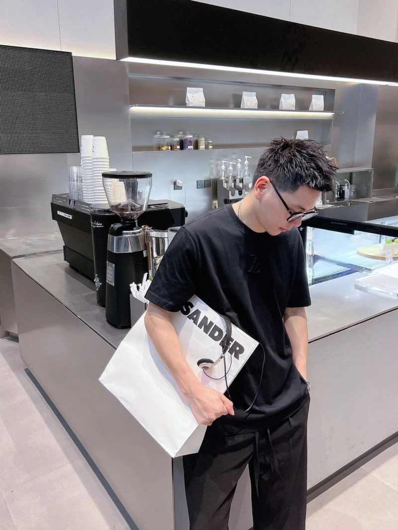 RelaxedFit Louis Vuitton T-Shirts 133602