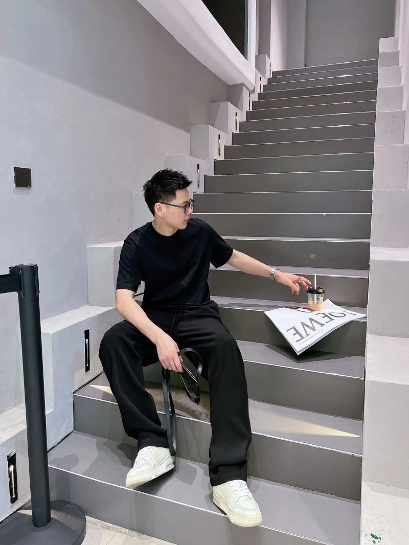 RelaxedFit Louis Vuitton T-Shirts 133602
