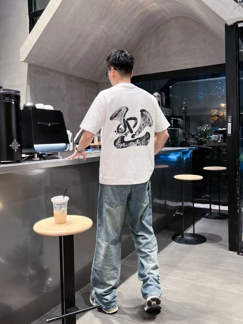 ComfortFit Louis Vuitton T-Shirts 133616
