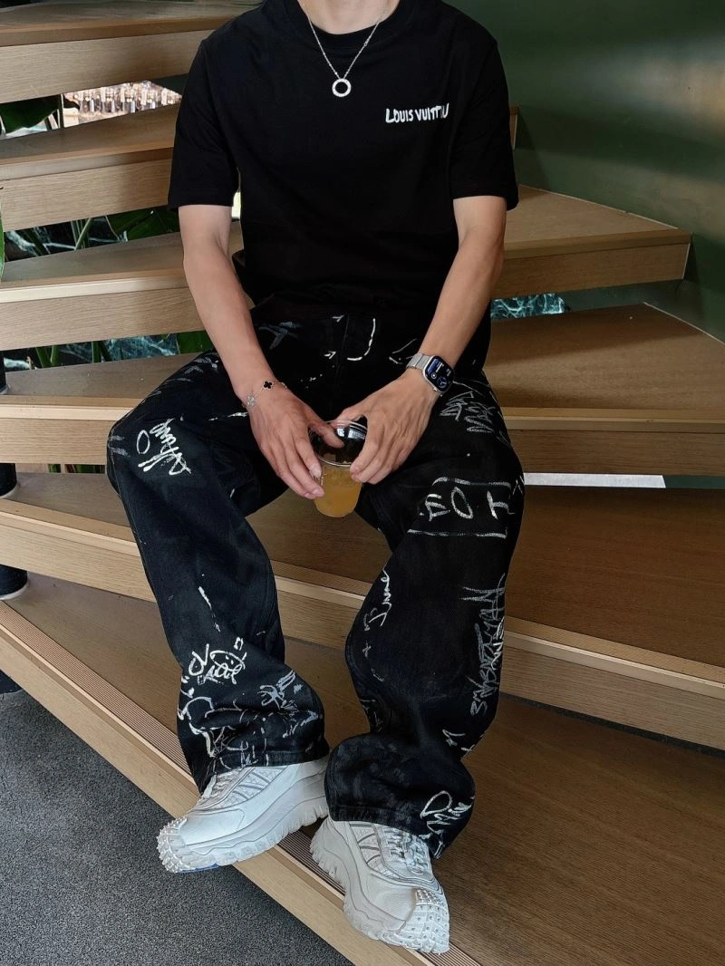UrbanChic Louis Vuitton T-Shirts 133620