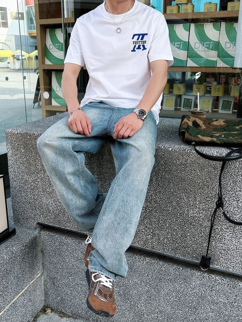 Louis Vuitton T-Shirts Lightweight 133630