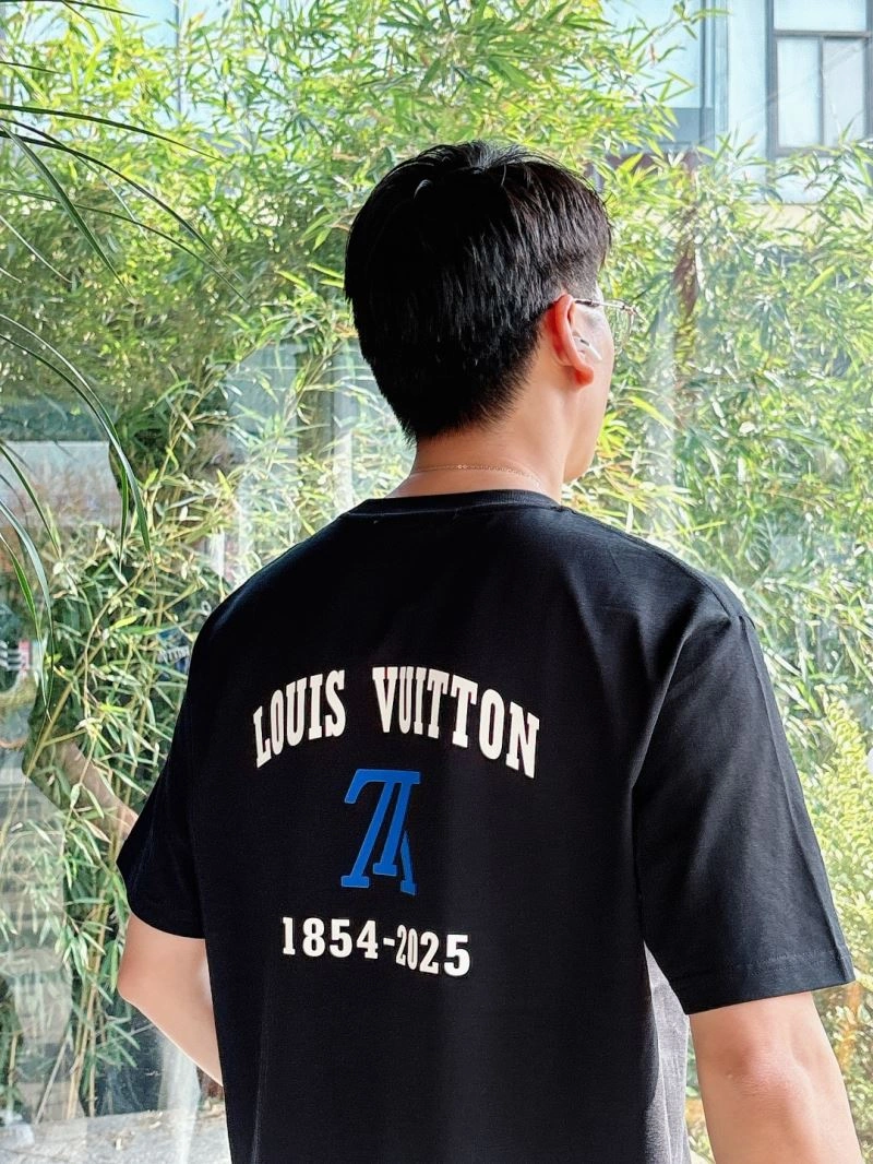 Louis Vuitton T-Shirts Flexible 133612