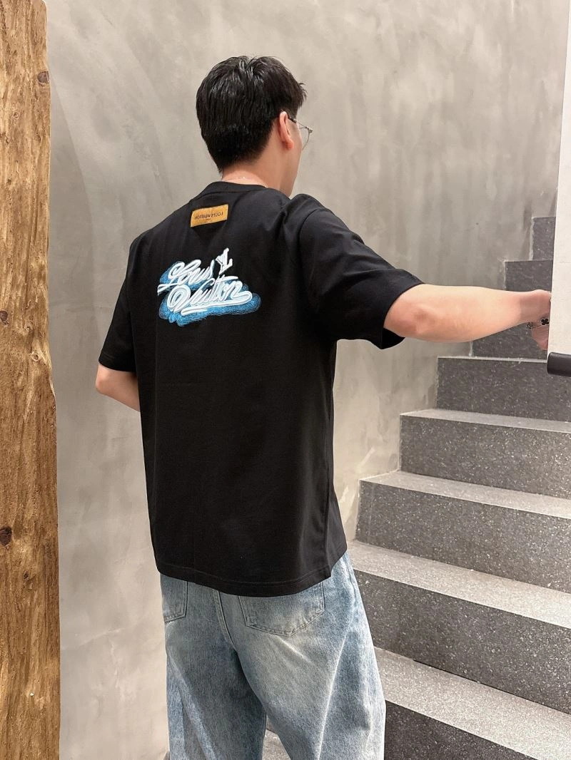 Neat Louis Vuitton T-Shirts 133622
