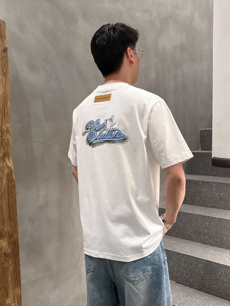 Louis Vuitton T-Shirts Stylish 133618