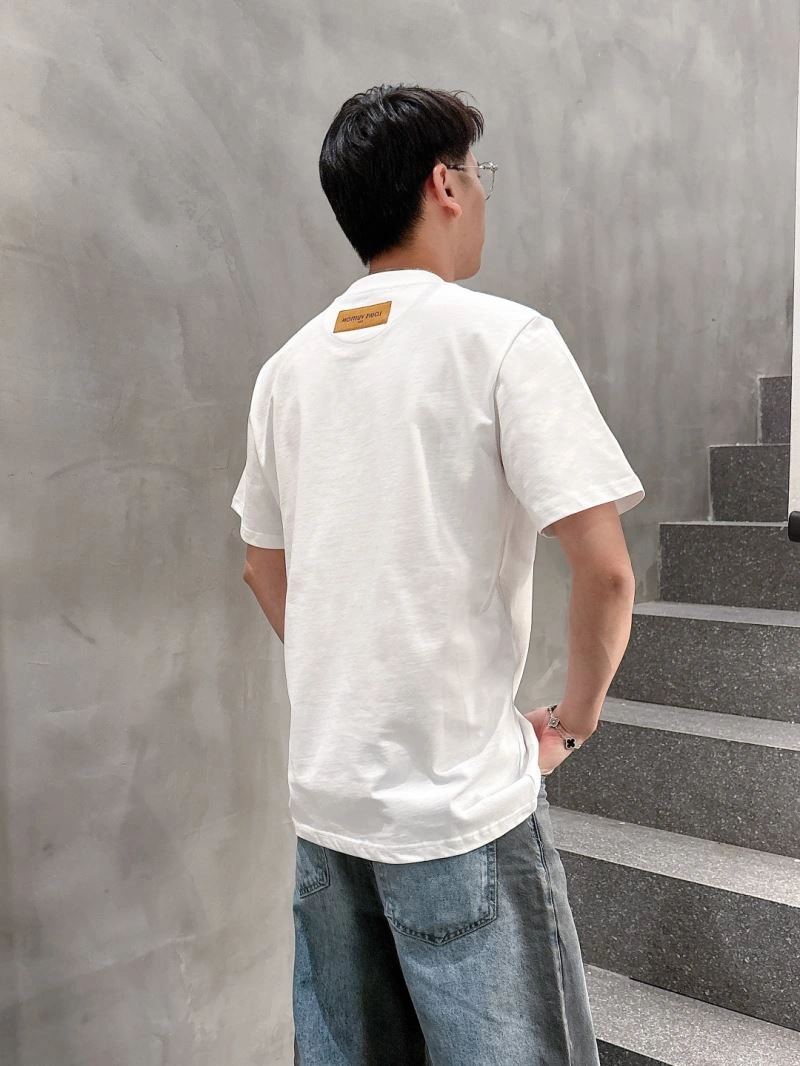 Louis Vuitton T-Shirts Seasonal 133627