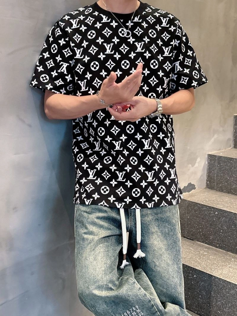 UrbanStyle Louis Vuitton T-Shirts 133605