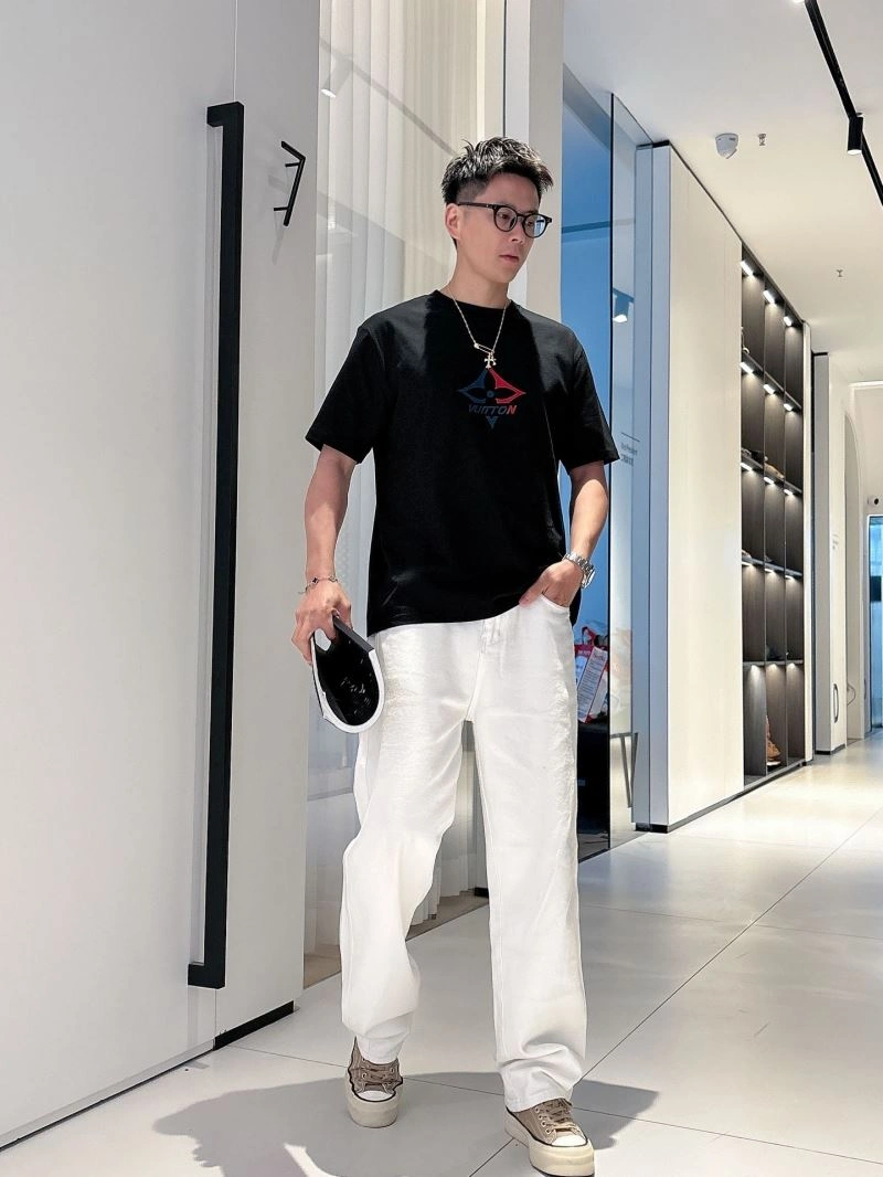 FreshLook Louis Vuitton T-Shirts 133629