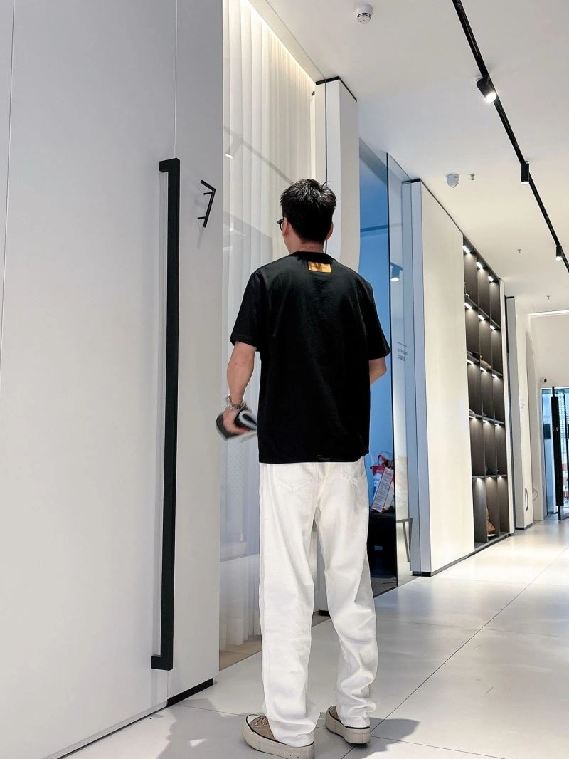 FreshLook Louis Vuitton T-Shirts 133629