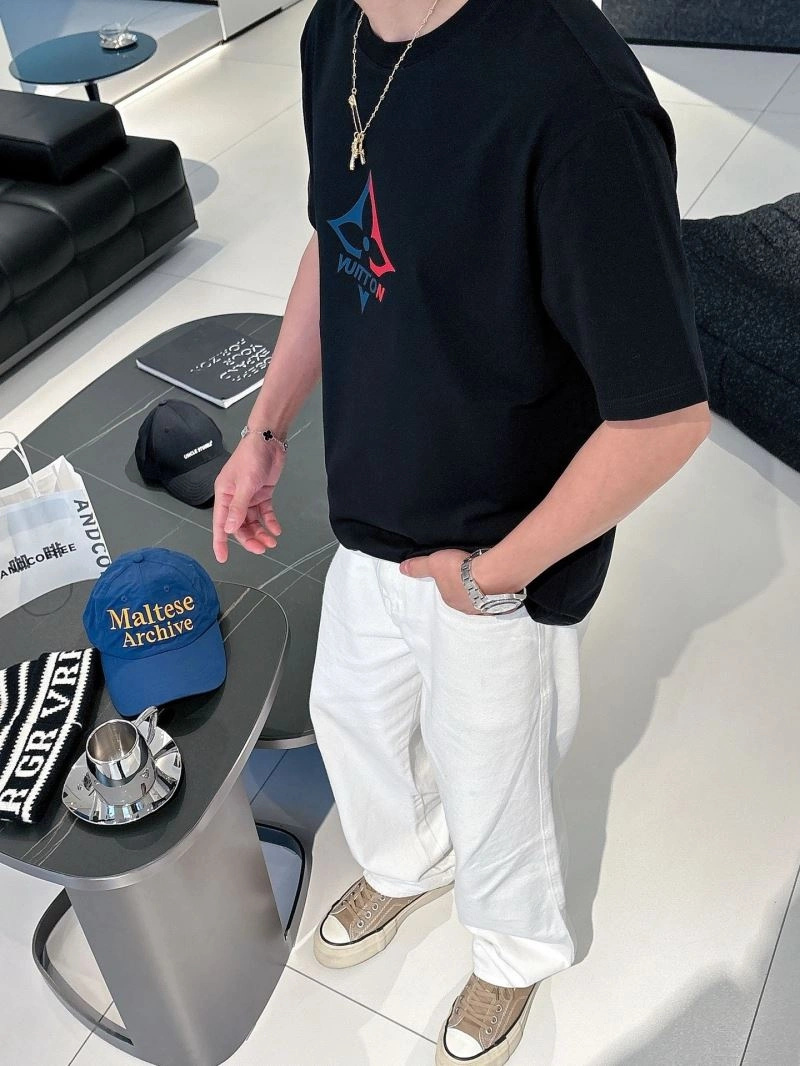 FreshLook Louis Vuitton T-Shirts 133629