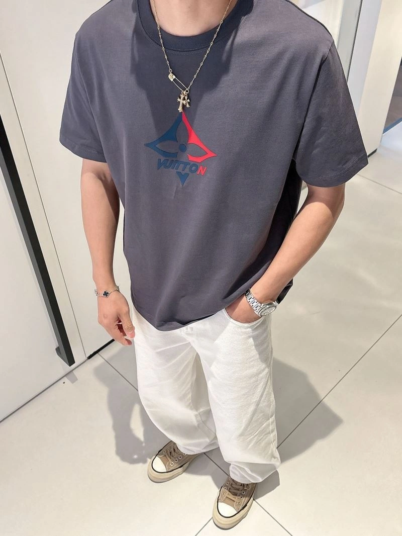 SmartChoice Louis Vuitton T-Shirts 133609