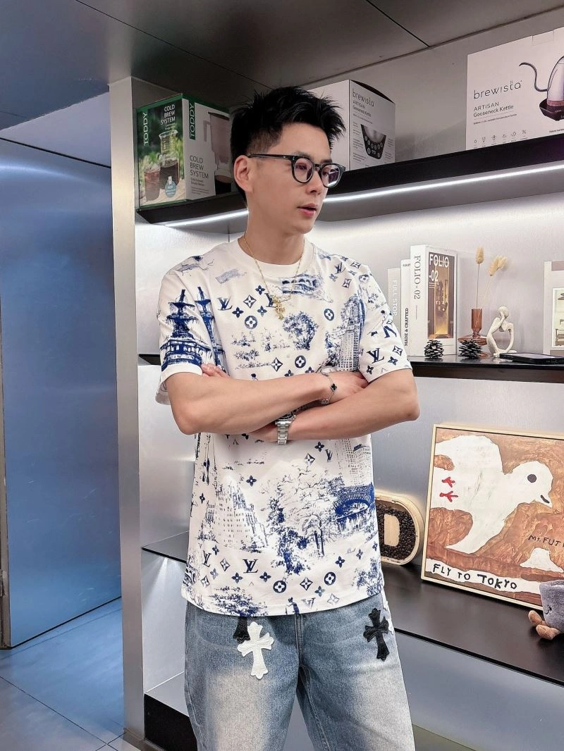 Stretchable Louis Vuitton T-Shirts 133626