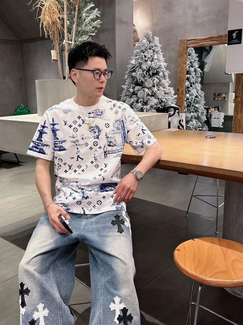 Stretchable Louis Vuitton T-Shirts 133626