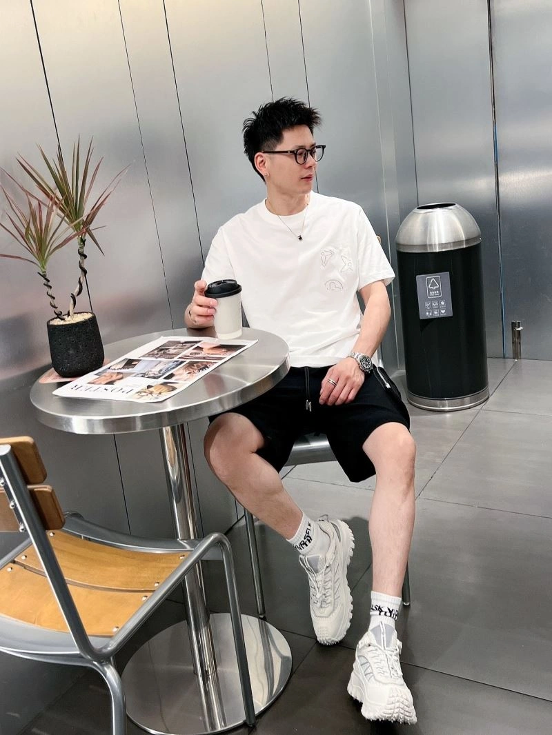 Louis Vuitton T-Shirts Comfortable 133615