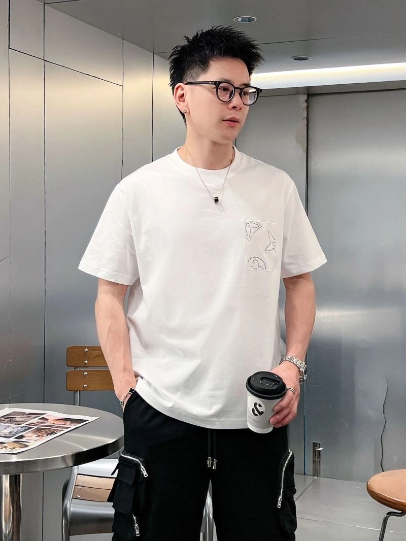 Louis Vuitton T-Shirts Comfortable 133615