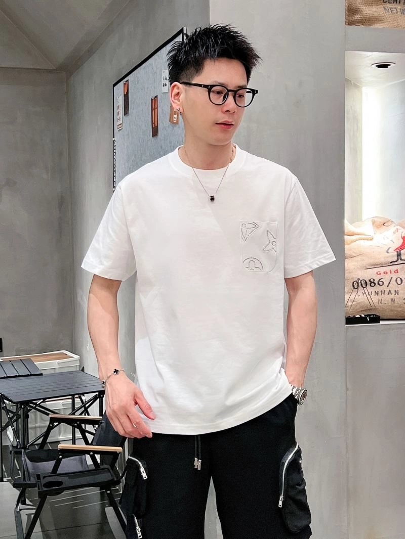 Louis Vuitton T-Shirts Comfortable 133615