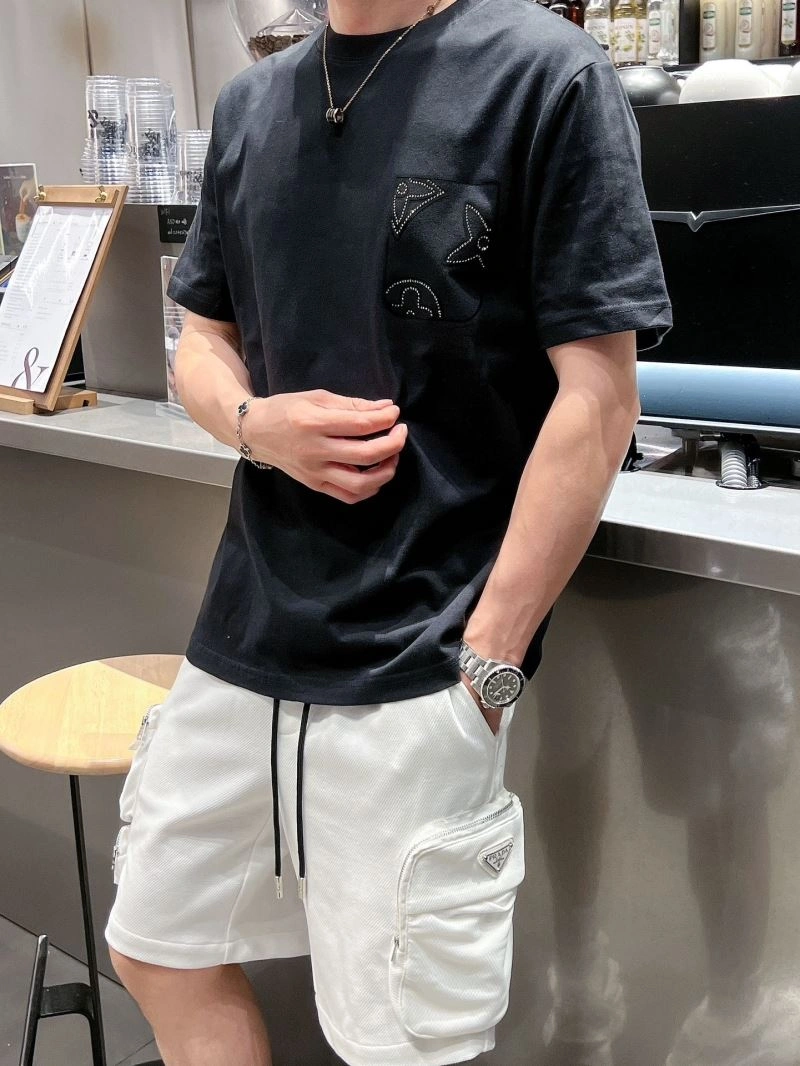 Louis Vuitton T-Shirts Comfortable 133606