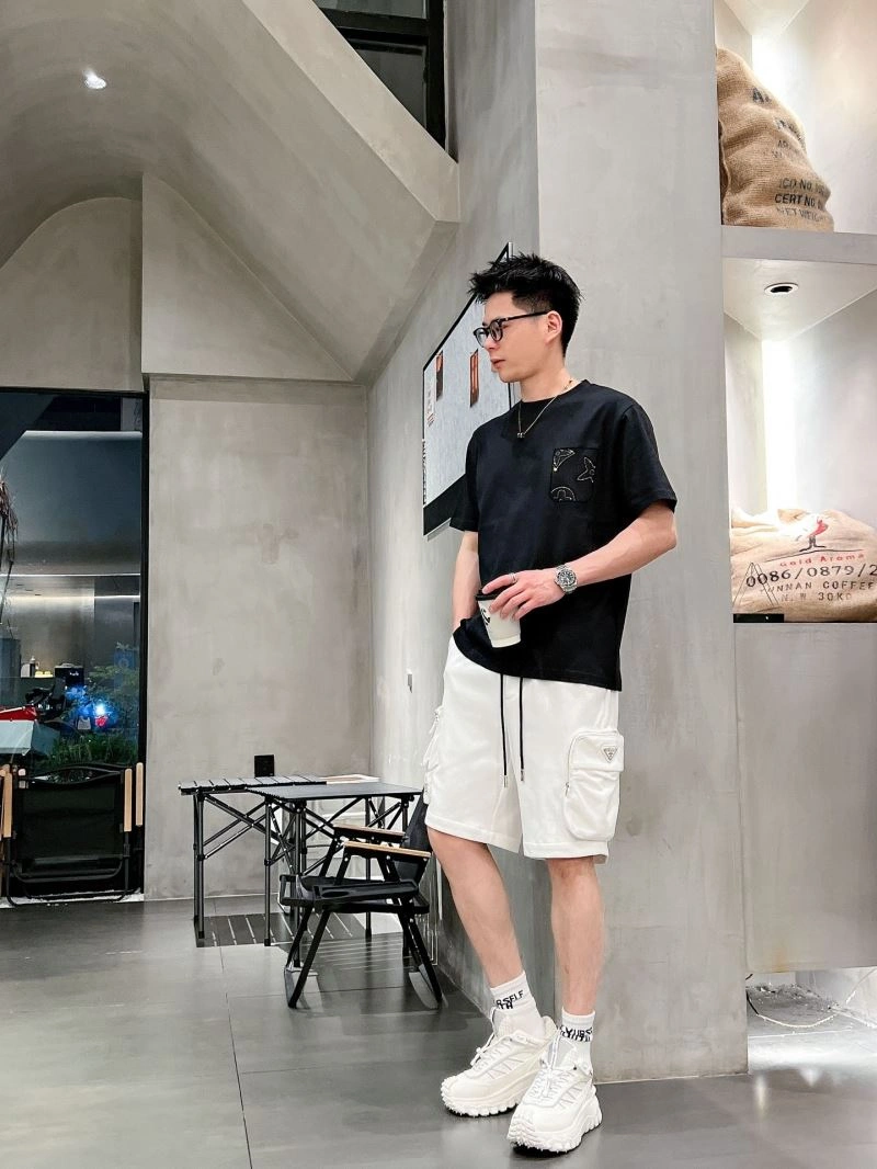 Louis Vuitton T-Shirts Comfortable 133606