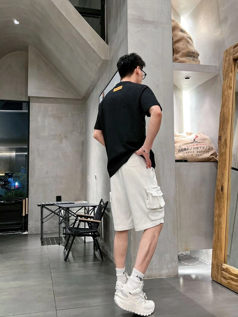 Louis Vuitton T-Shirts Comfortable 133606