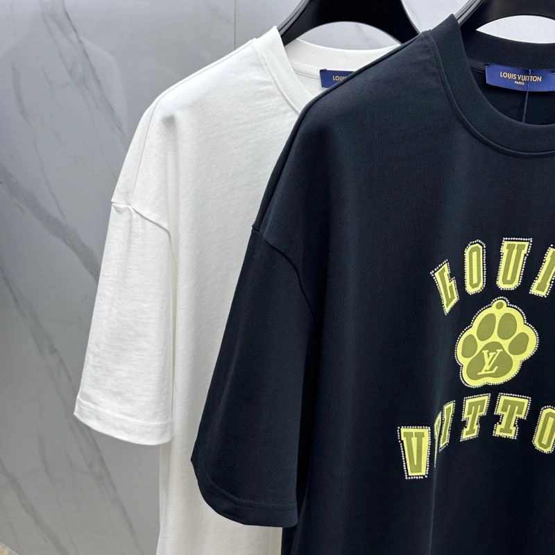 Louis Vuitton T-Shirts TimelessDesign 133600