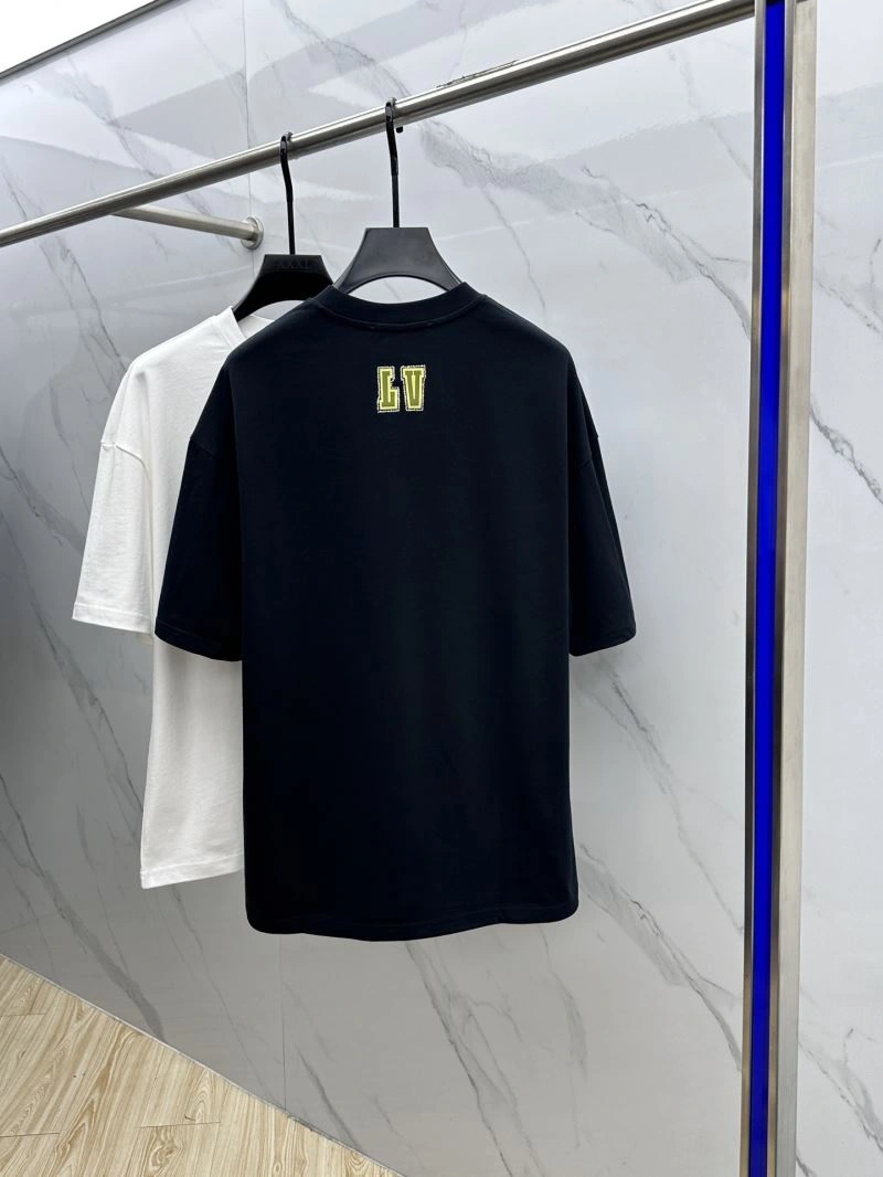 Louis Vuitton T-Shirts TimelessDesign 133600