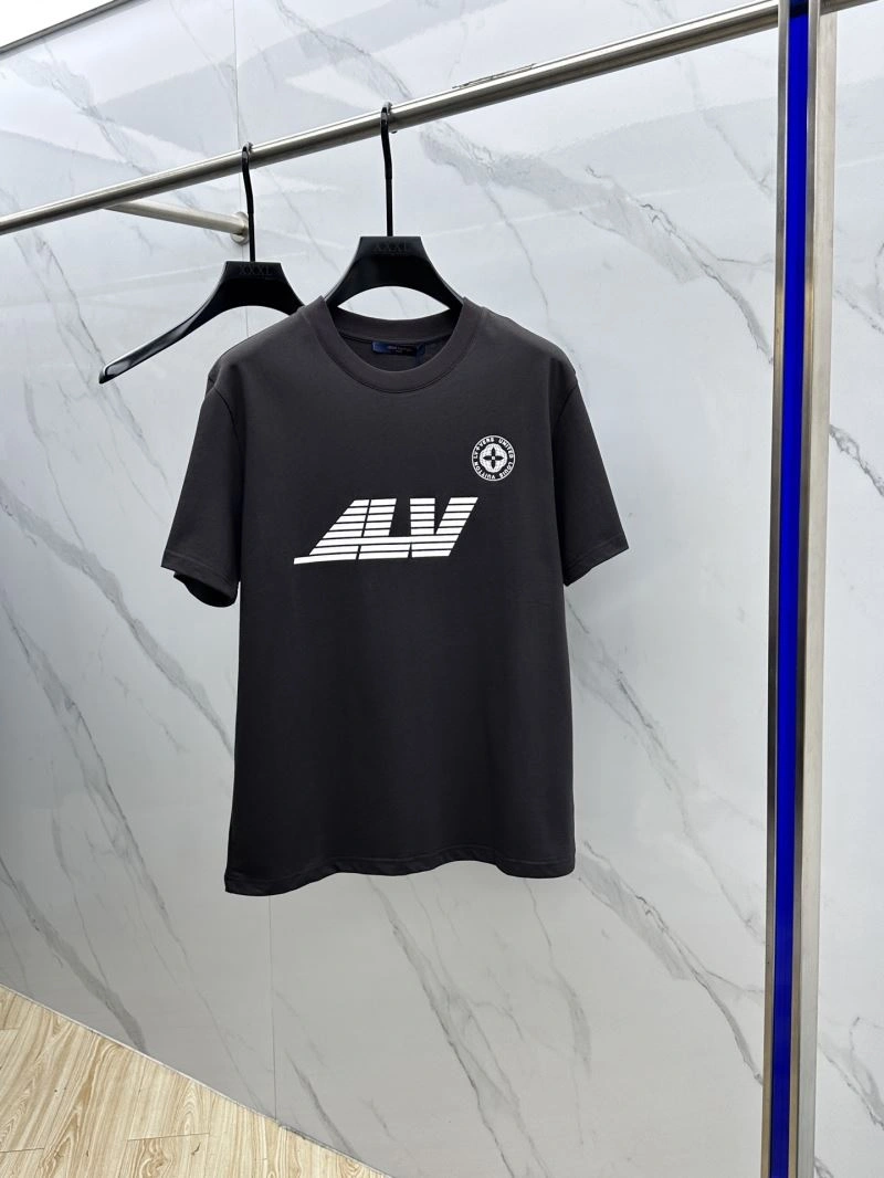 Louis Vuitton T-Shirts MoistureWicking 133601
