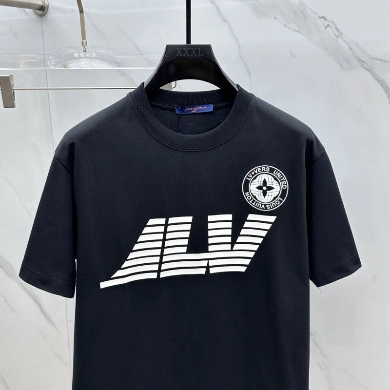 Lightweight Louis Vuitton T-Shirts 133597