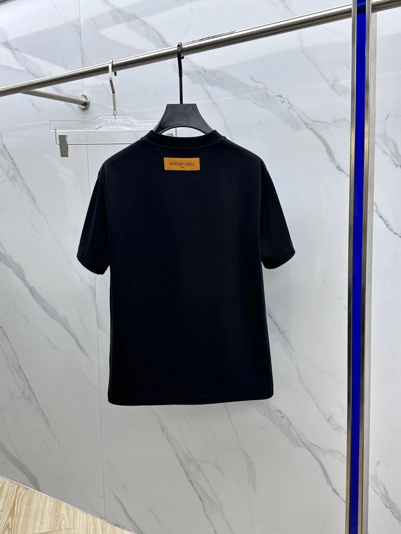 Lightweight Louis Vuitton T-Shirts 133597
