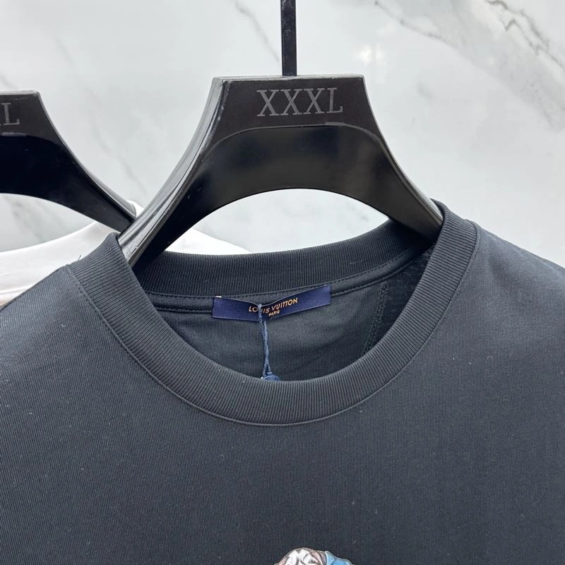 Louis Vuitton T-Shirts Sporty 133595